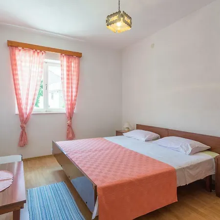 Apartment Lalic *